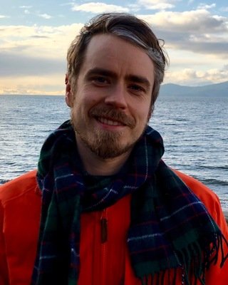 Simon Russell